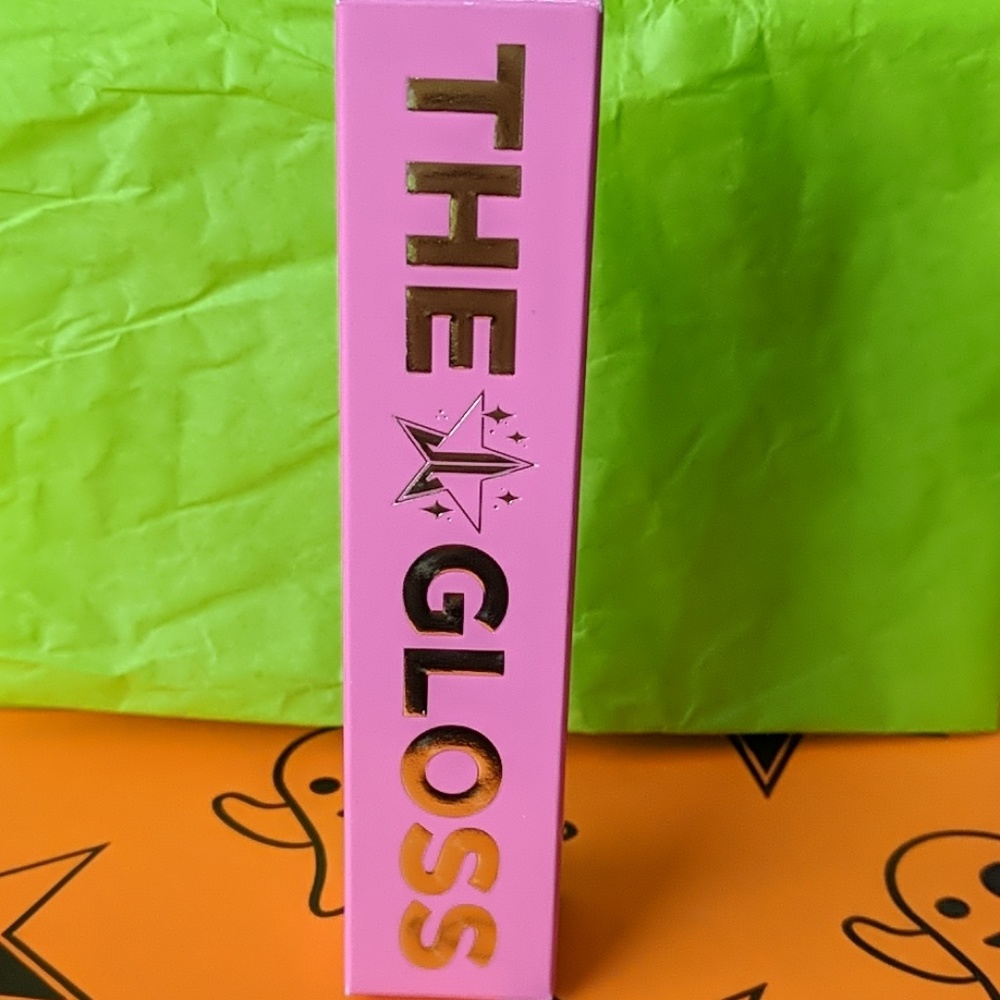 The Gloss in Sky High